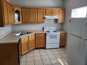 Building Photo - 176 Spring Cir Dr Building Photo - 176 Spring Cir Dr