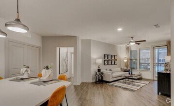 Building Photo - 5828 Arborlawn Dr