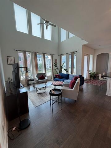 Foto del edificio - 7328 Endeavor Ln