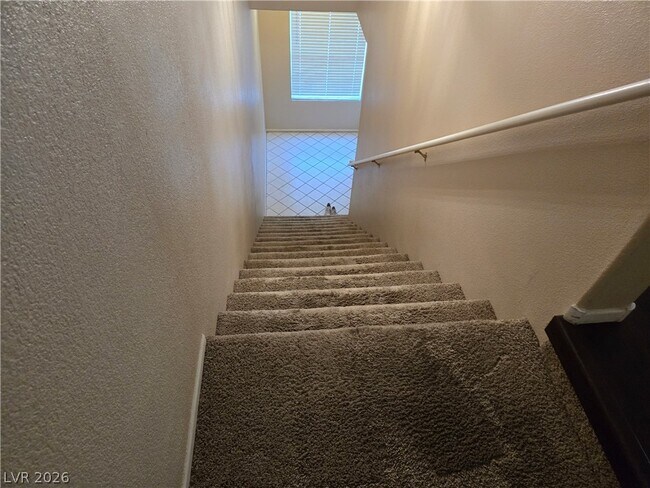Foto del edificio - 5201 S Torrey Pines Dr