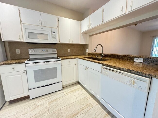 Foto del edificio - 8522 Hunters Key Cir