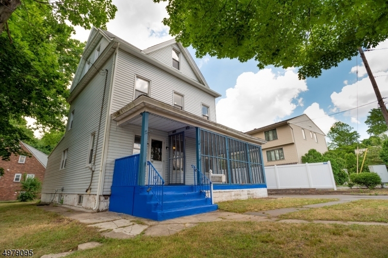 Primary Photo - 420 Joralemon St