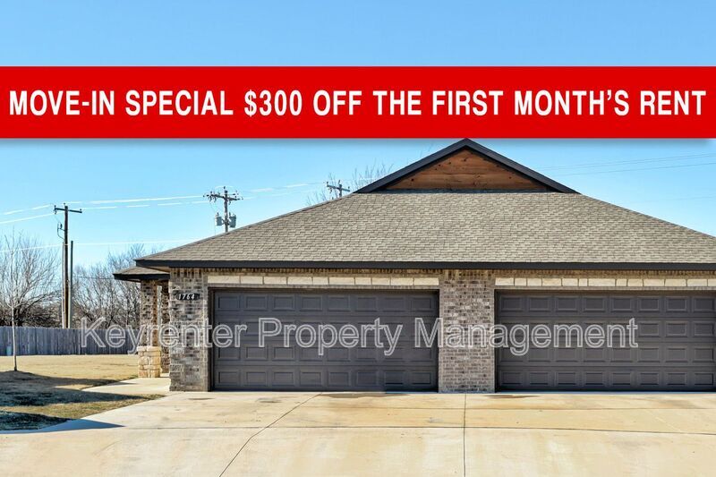 Primary Photo - 1764 Eighty-Niner Ter