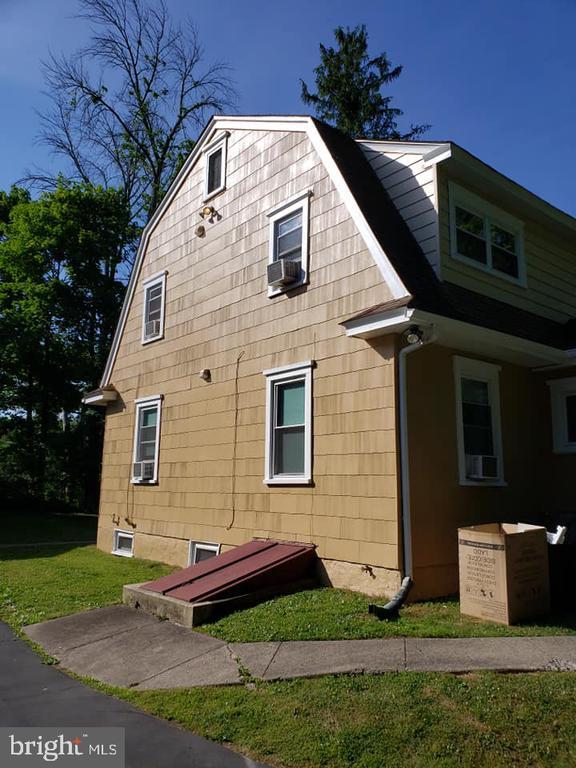 Primary Photo - 1311 Bristol Rd