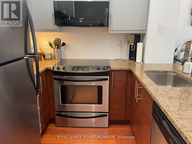 Photo du bâtiment - 83 Redpath Ave