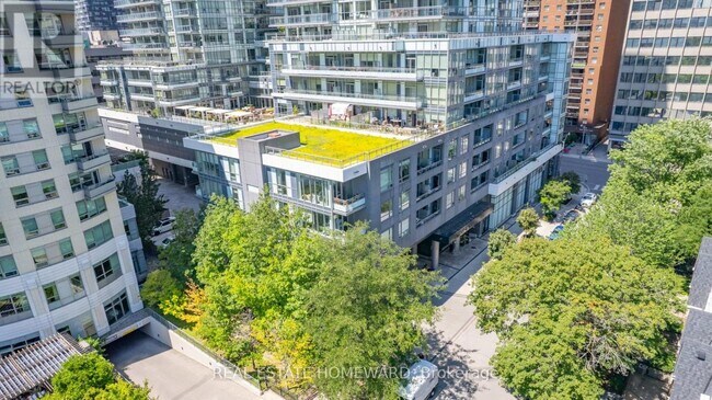 Building Photo - 98 Lillian St