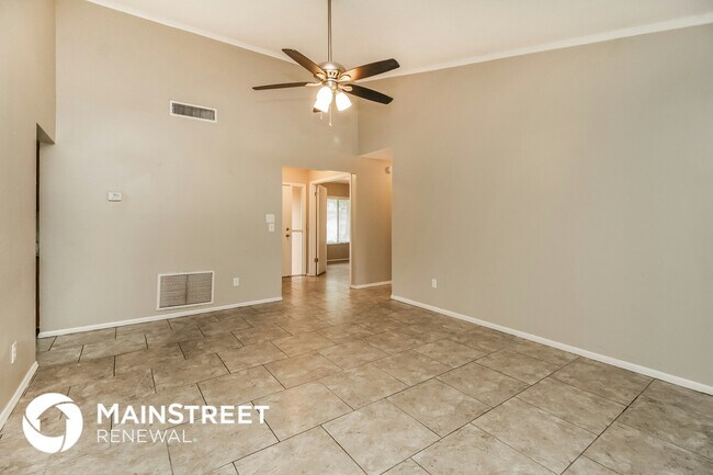 Foto del edificio - 6138 Ranier Dr