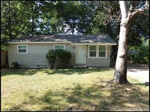 Building Photo - 7410 Valley Dr