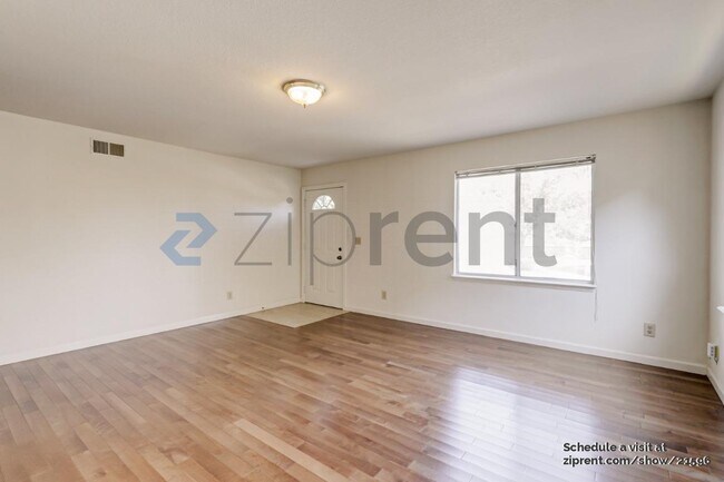 Foto del edificio - 1706 Hibbard St