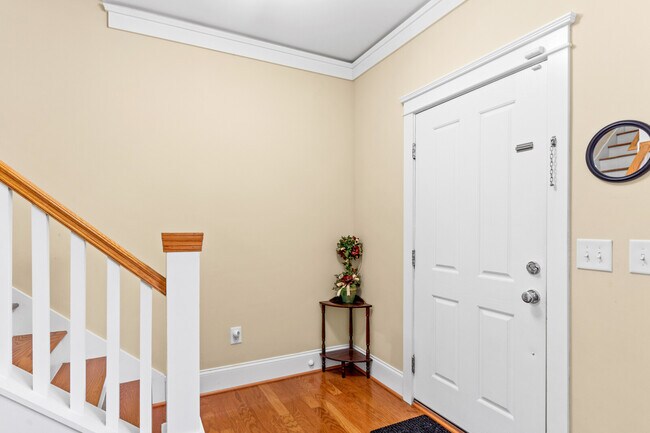 Foto del edificio - 516 Alden Bridge Dr