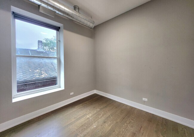 Foto del edificio - 835 N Wolcott Ave
