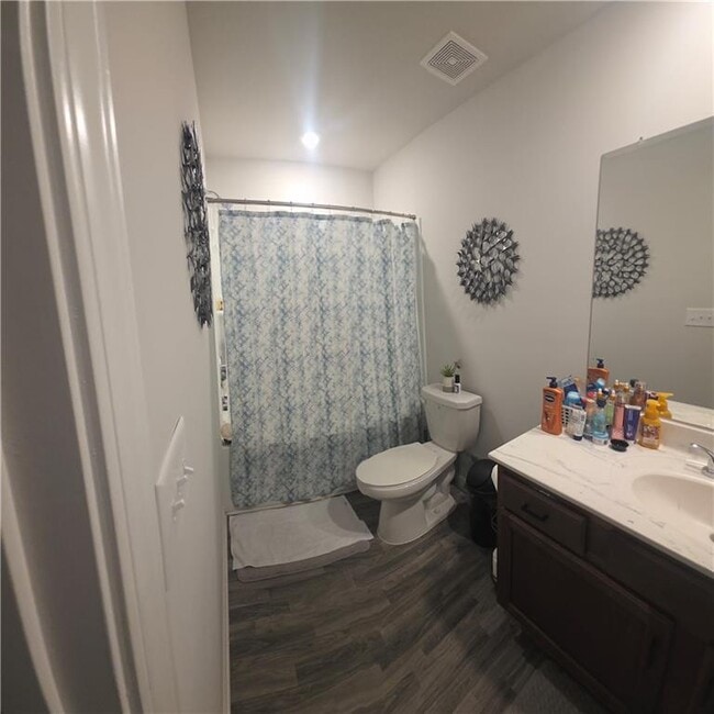 Building Photo - 4768 Rdg Vly Dr