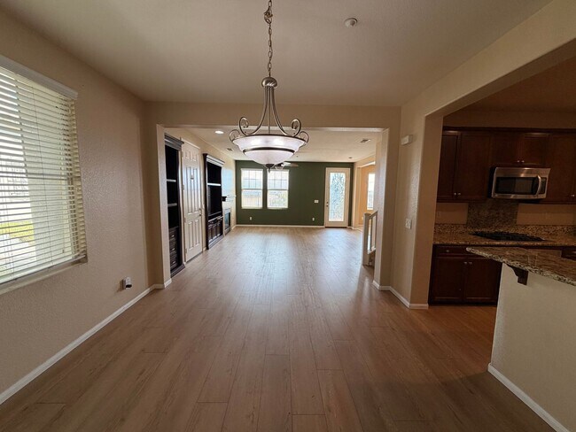 Foto del edificio - 1729 Cripple Creek Dr