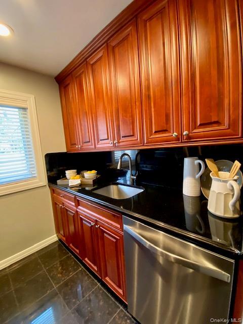 Foto del edificio - 250 River Ave