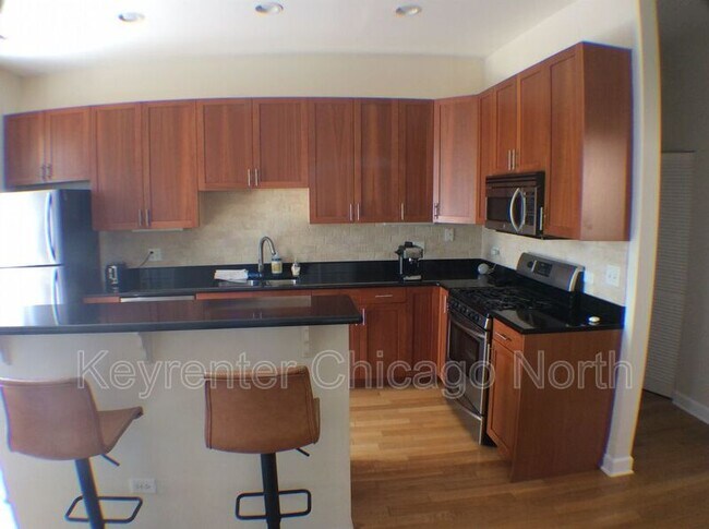 Foto del edificio - 6015 N Mozart St