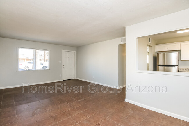Building Photo - 2819 W Montebello Ave