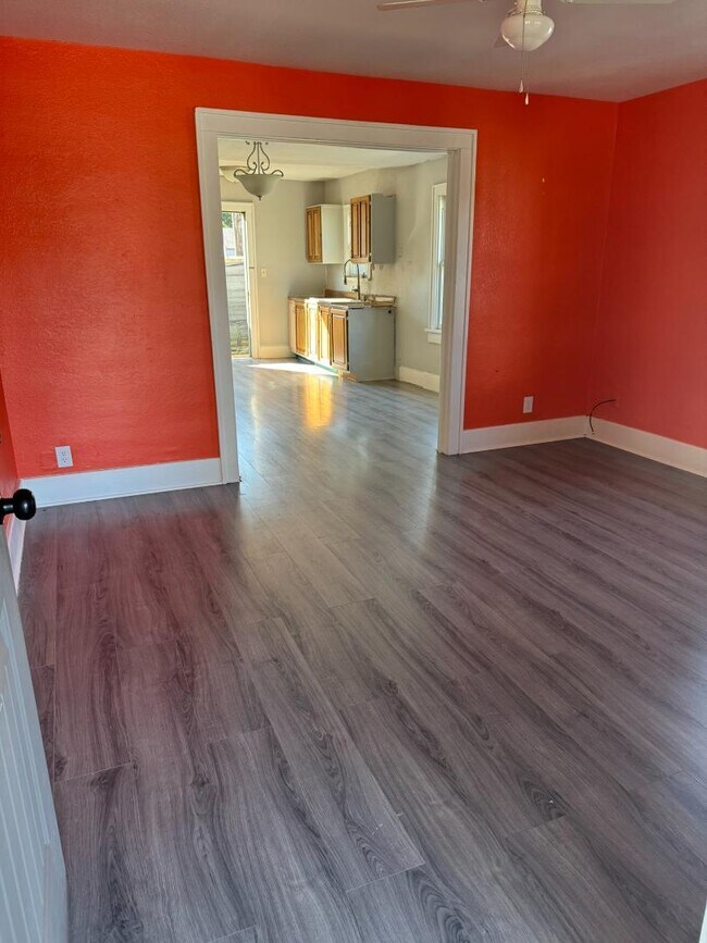 Foto del edificio - 416 S Adams St