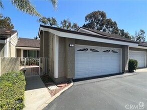 Building Photo - 5 Coldstream