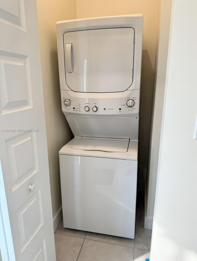 Foto del edificio - 8301 NW 41st St