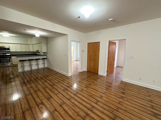 Foto del edificio - 158 Ferry St