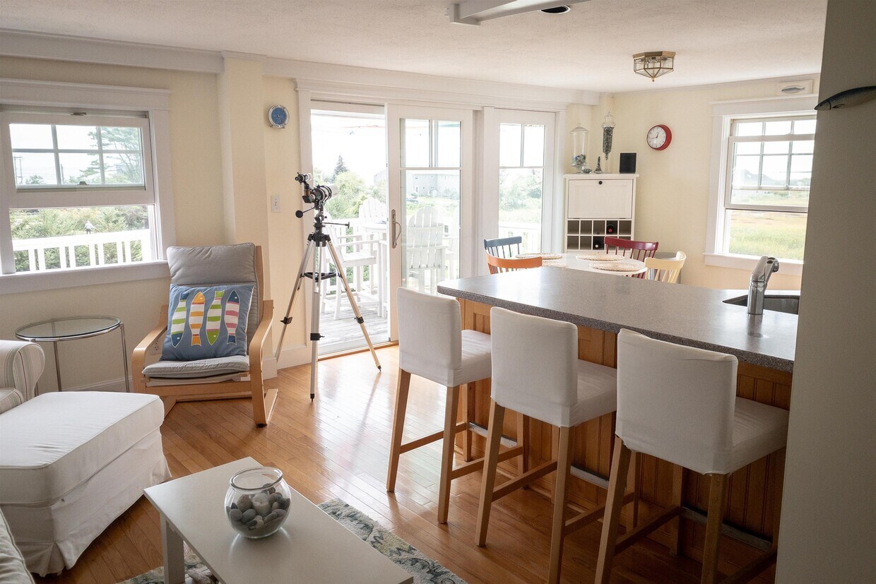 42 Washington Rd Unit 4, Rye, NH 03870 Condo for Rent in Rye, NH