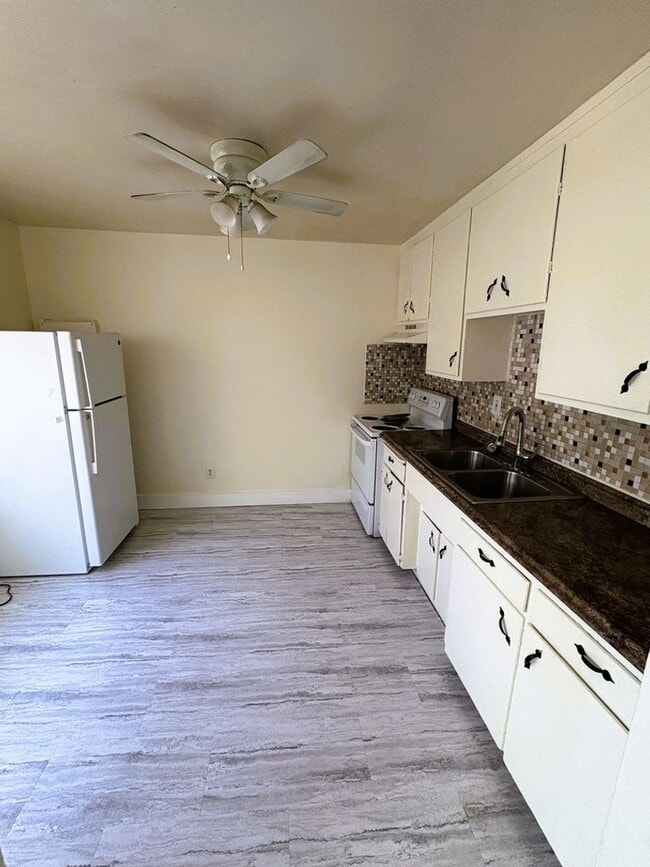 Photo - 8225-8227 Dowling St. Apartment