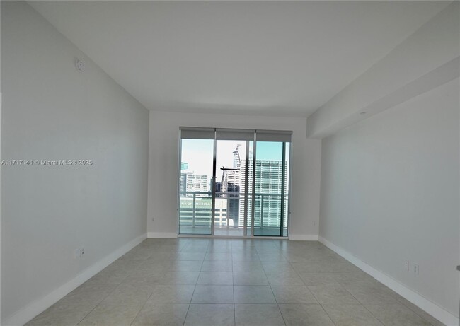 Building Photo - 950 Brickell Bay Dr