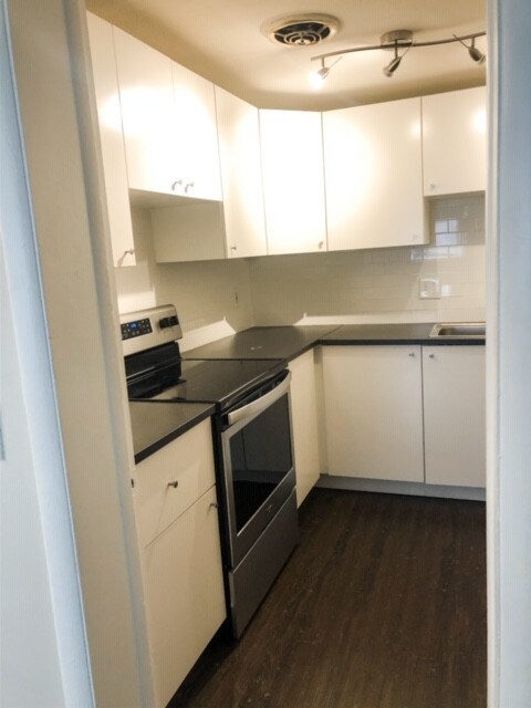 Foto del edificio - 1328 Cove Ave