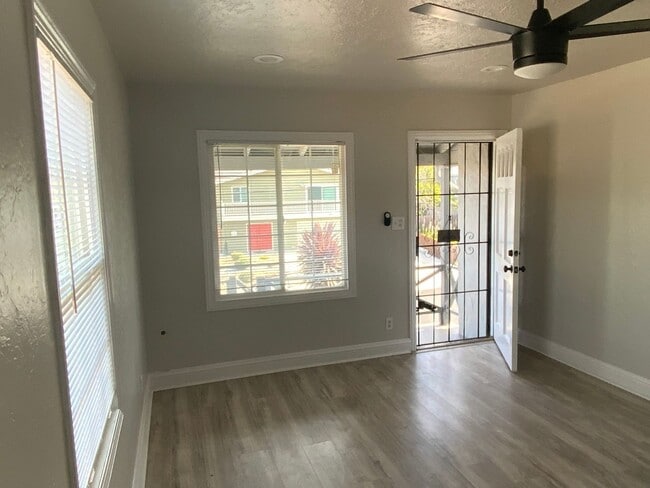 Photo - Beautiful Rodeo 2 bedroom 1 bath House