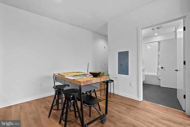 Foto del edificio - 57 N St NW