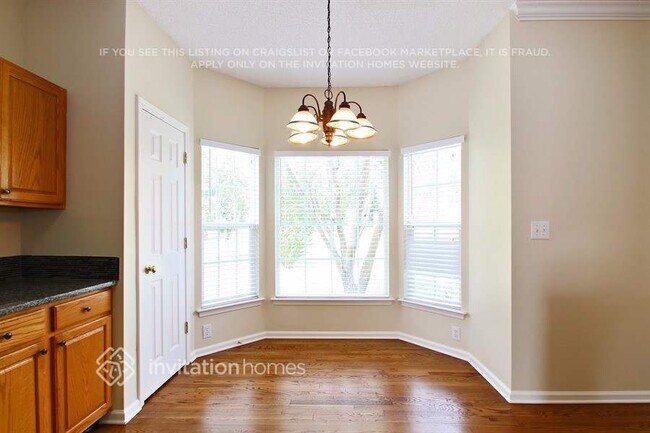 Foto del edificio - 5125 Bentgrass Run Dr