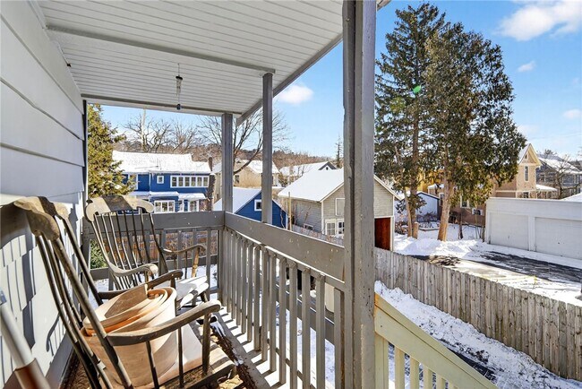 Foto del edificio - 607 N Cayuga St