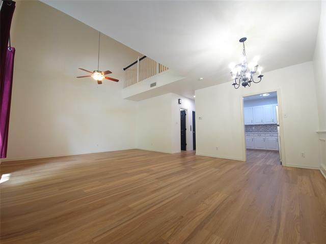 Foto del edificio - 426 W Oak St