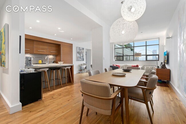 Foto del edificio - Enormous ~1,285 s/f, designer condo Loft apt @OBBP 1 bedroom, 2 bathrooms + ~112 s/f terrace with...