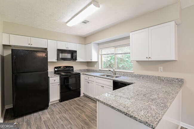 Foto del edificio - 3865 Scarsborough Dr SW