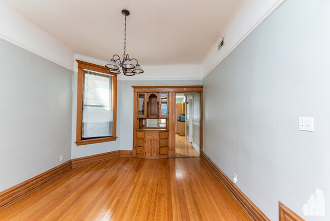 Building Photo - Wrigley 3BD 1BA
