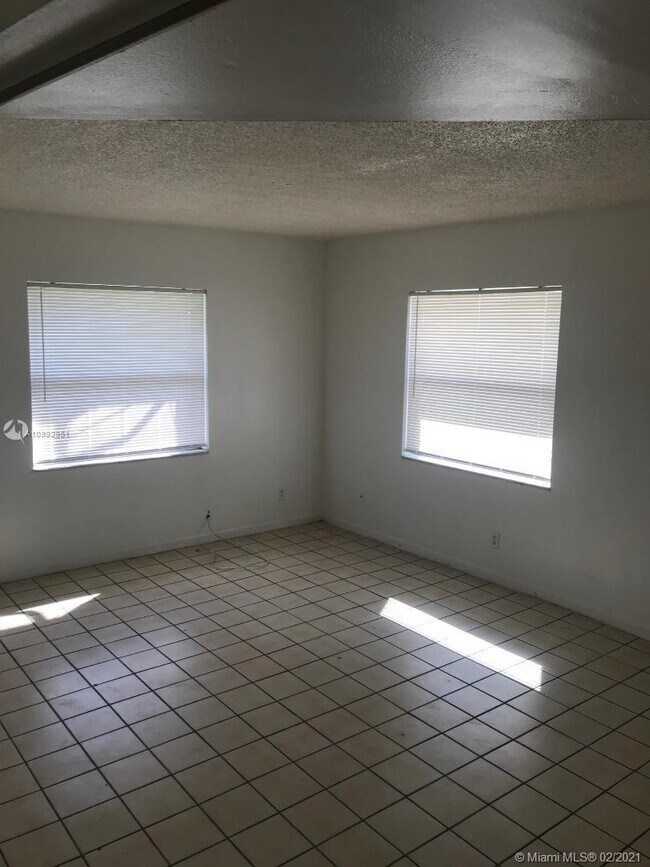 Foto del edificio - 1471 NW 20th St