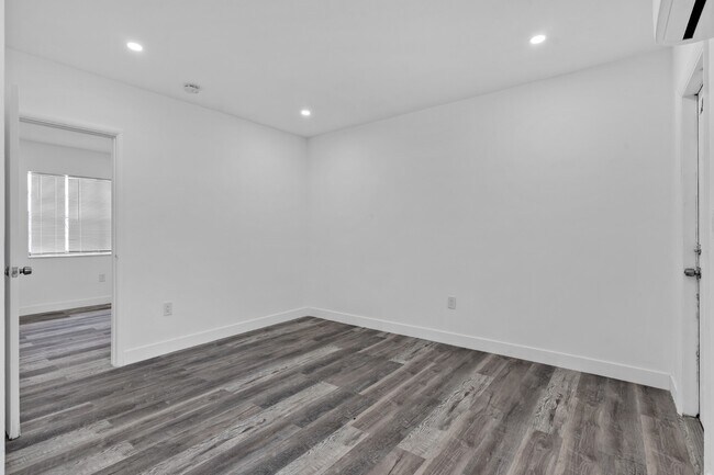 Foto del edificio - 46 NW 62nd St