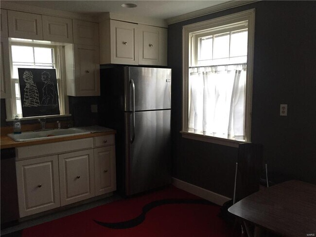 Building Photo - 411 Belleview Ave