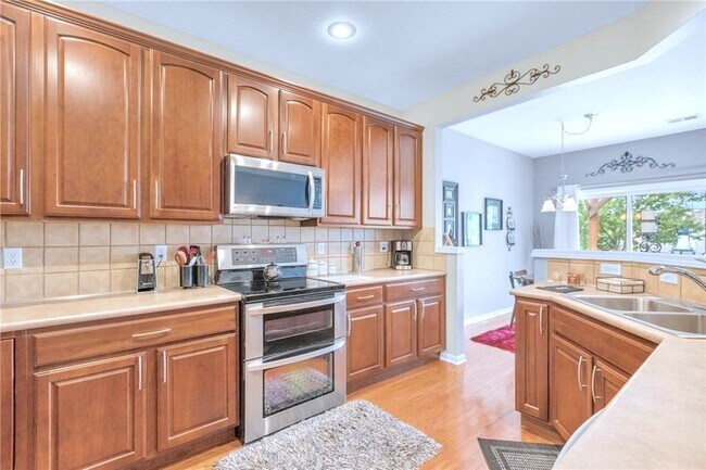 Foto del edificio - 9002 Meadow View Dr