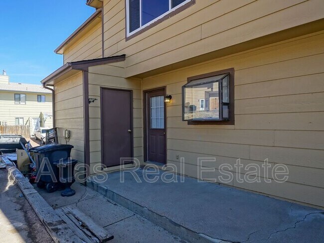 Building Photo - 6970 Peyote Way
