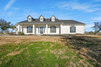 Building Photo - 408 Sabine Creek Rd