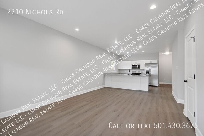 Building Photo - 2210 Nichols Rd