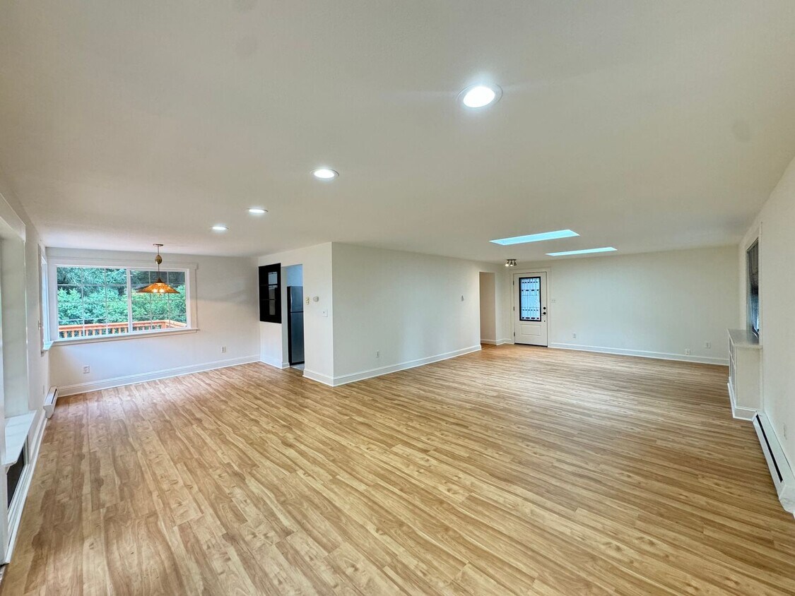 Primary Photo - Spacious Updated home w/ daylight basement...