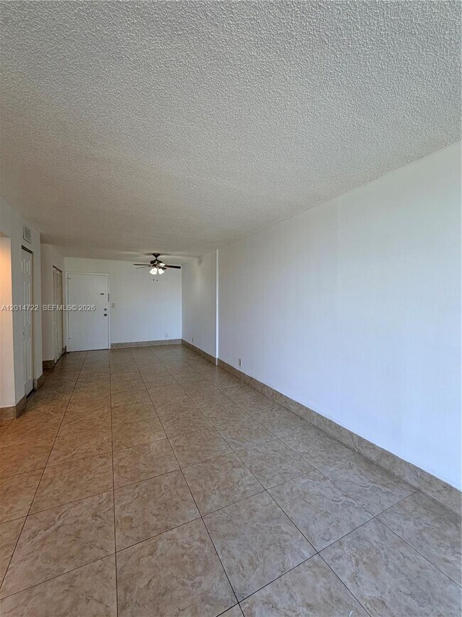 Foto del edificio - 2000 Atlantic Shores Blvd