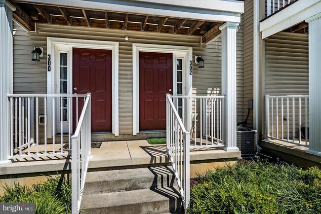 Building Photo - 302 Michaels Way