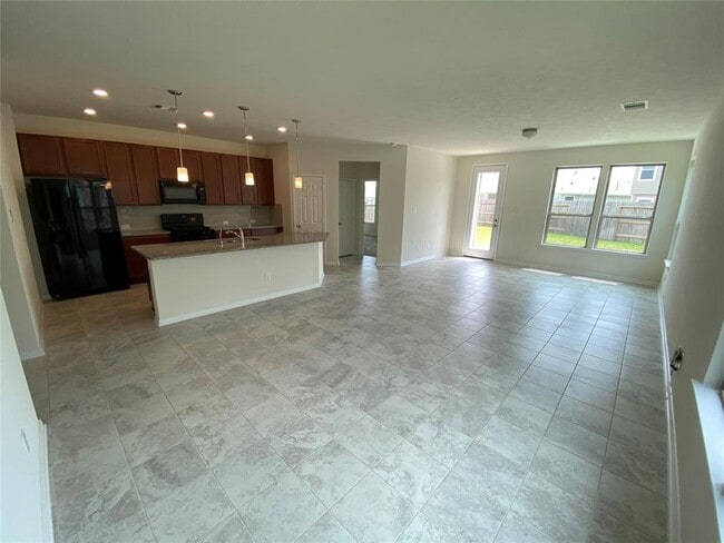 Building Photo - 20902 Cullen Ranch Rd
