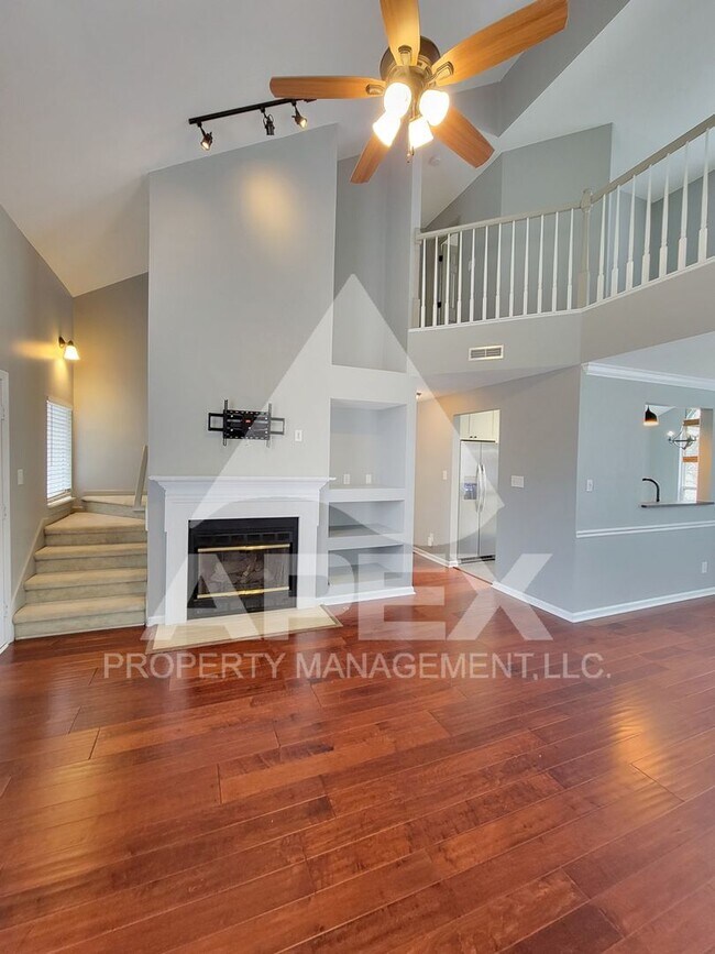 Foto del edificio - Beautiful 3 Bd/2.5 Ba Single Family home w/Bonus Rm in West Knoxville!