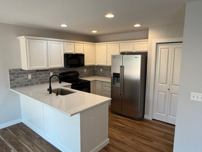 Foto del edificio - 3Bd/2.5Ba Maple Valley Home