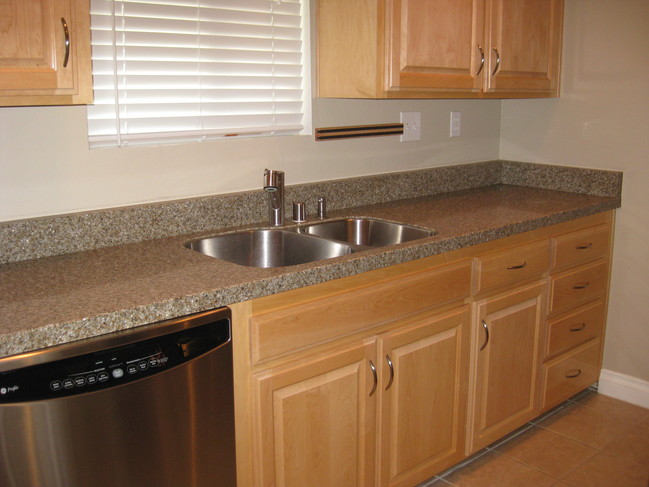 Granite counters and updated cabinets - 1108 Camino Real